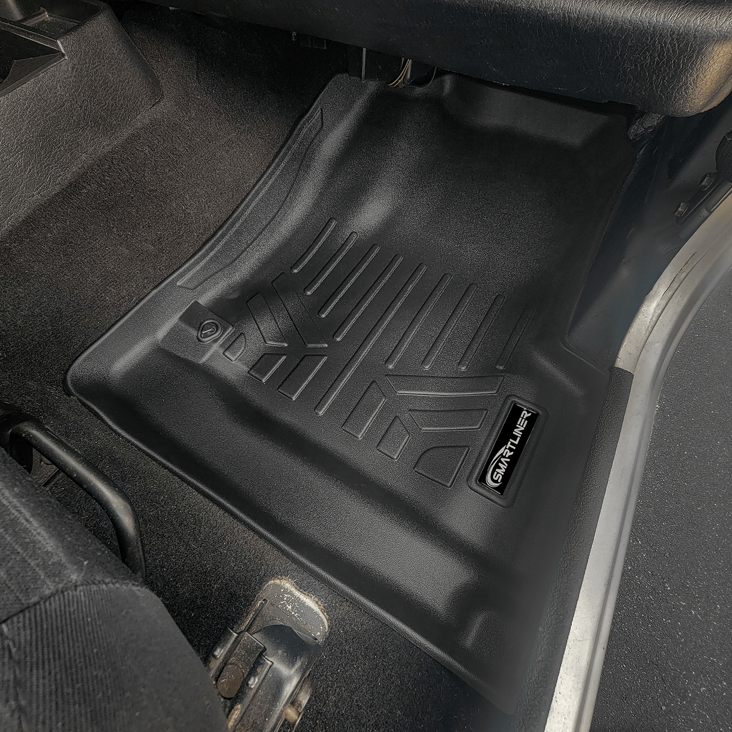 SMARTLINER Custom Fit Floor Liners For 1997-2006 Jeep Wrangler (2 door model)