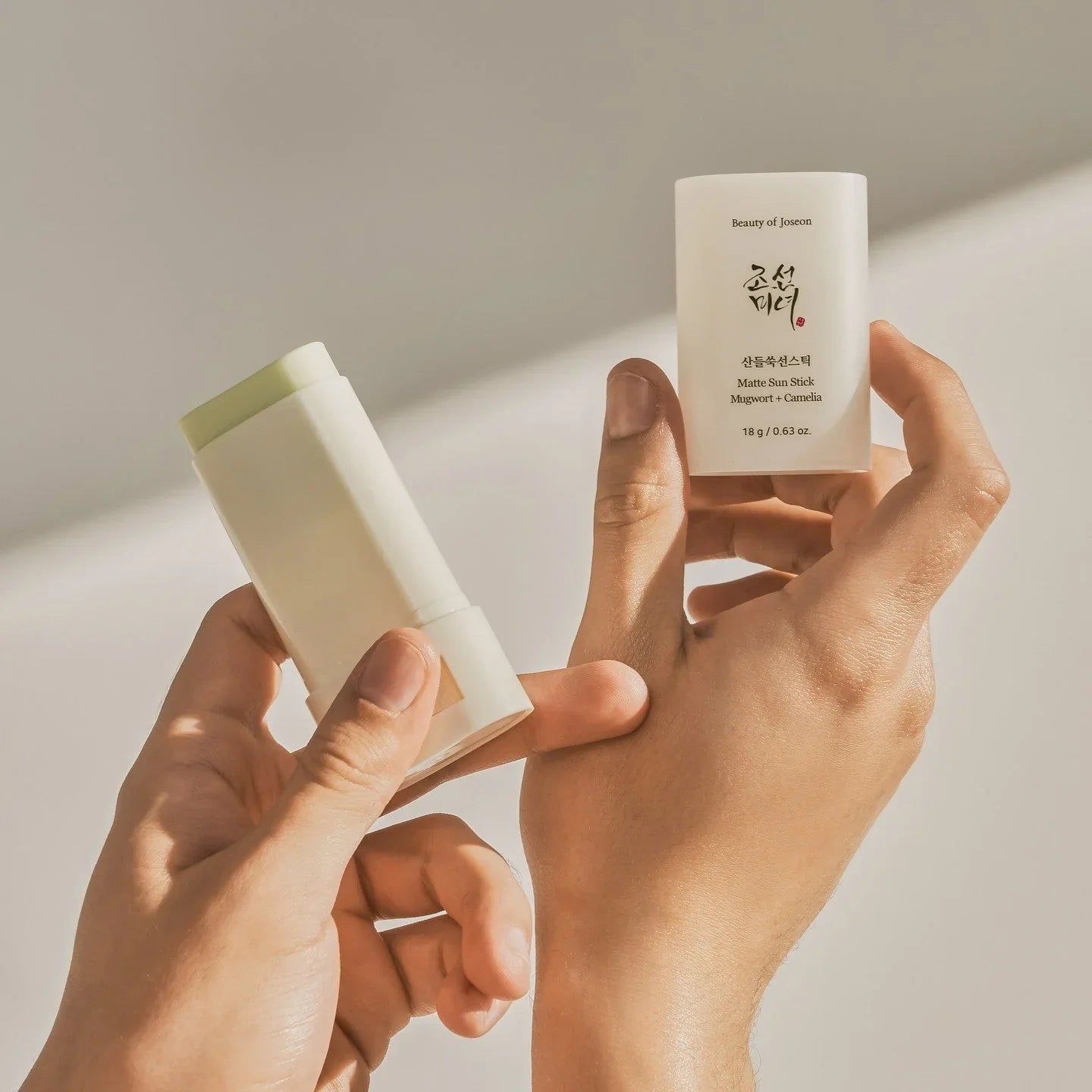 Matte Sunstick Mugwort + Camelia SPF 50+ PA++++