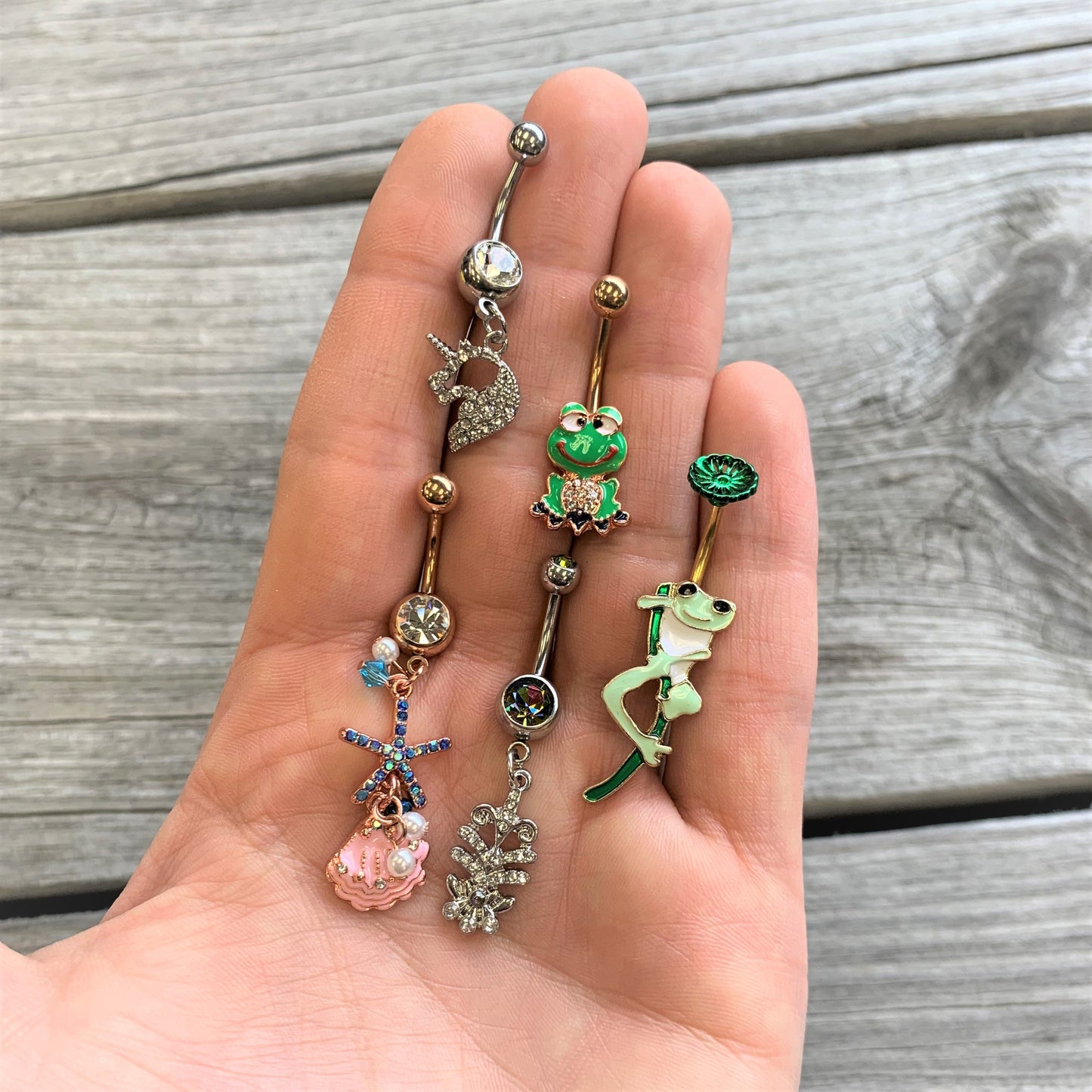Green Gem Rose Gold Tone Green Goofy Frog Belly Ring