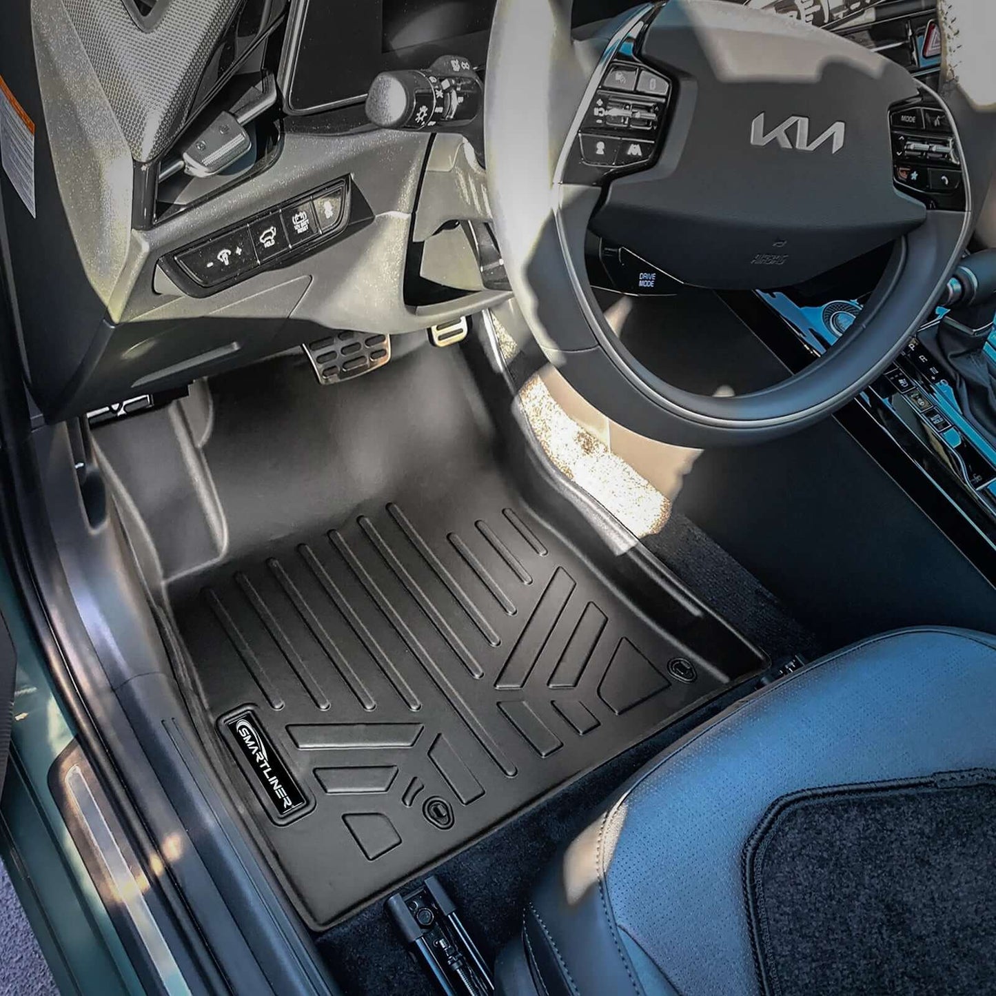 SMARTLINER Custom Fit Floor Liners For 2023-2025 Kia Niro Hybrid (Does NOT fit PHEV Models)(With Dual Cargo Tray)
