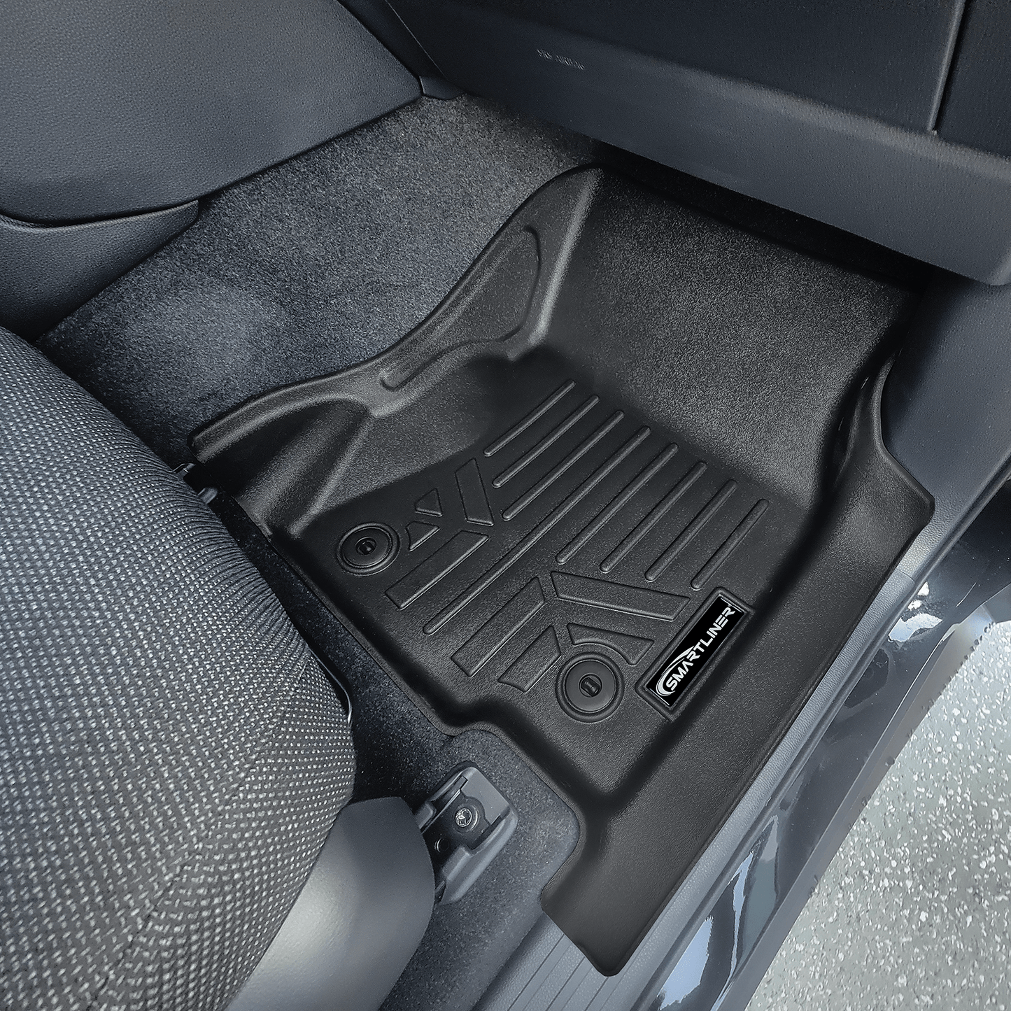 SMARTLINER Custom Fit All Weather Protection Floor Mat Liner Set Compatible With 2024-2025 Toyota Land Cruiser