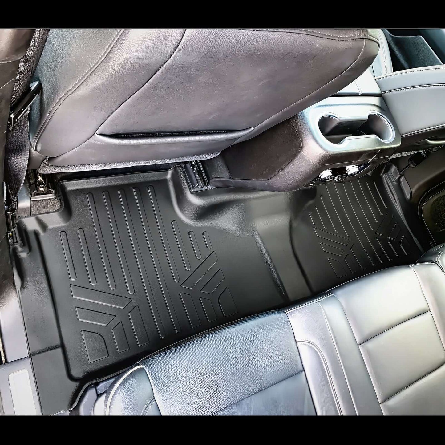 SMARTLINER Custom Fit Floor Liners For 2021-2025 Chevrolet Suburban with 2nd Row Bucket Seats