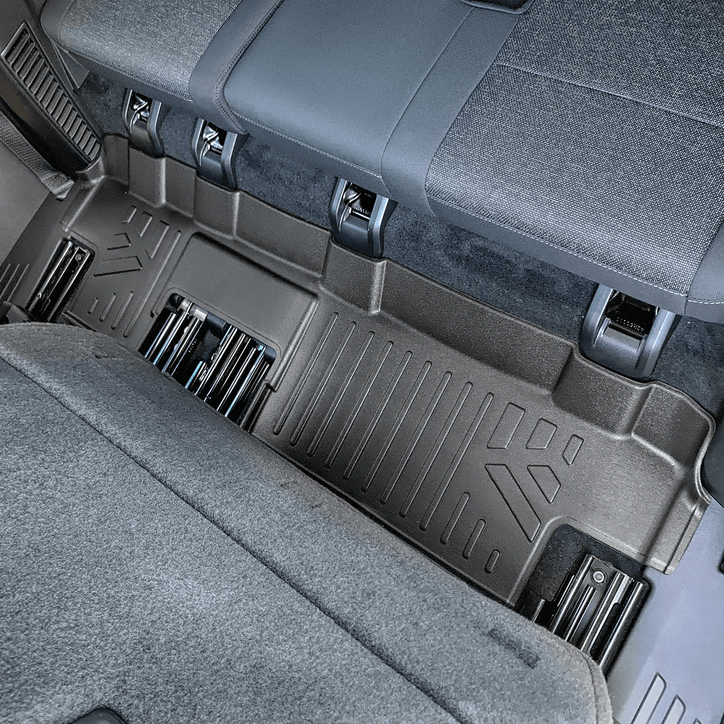 SMARTLINER Custom Fit Floor Liners For 2024-2026 GMC Acadia/Chevrolet Traverse/Buick Enclave with 2nd Row Bench Seats